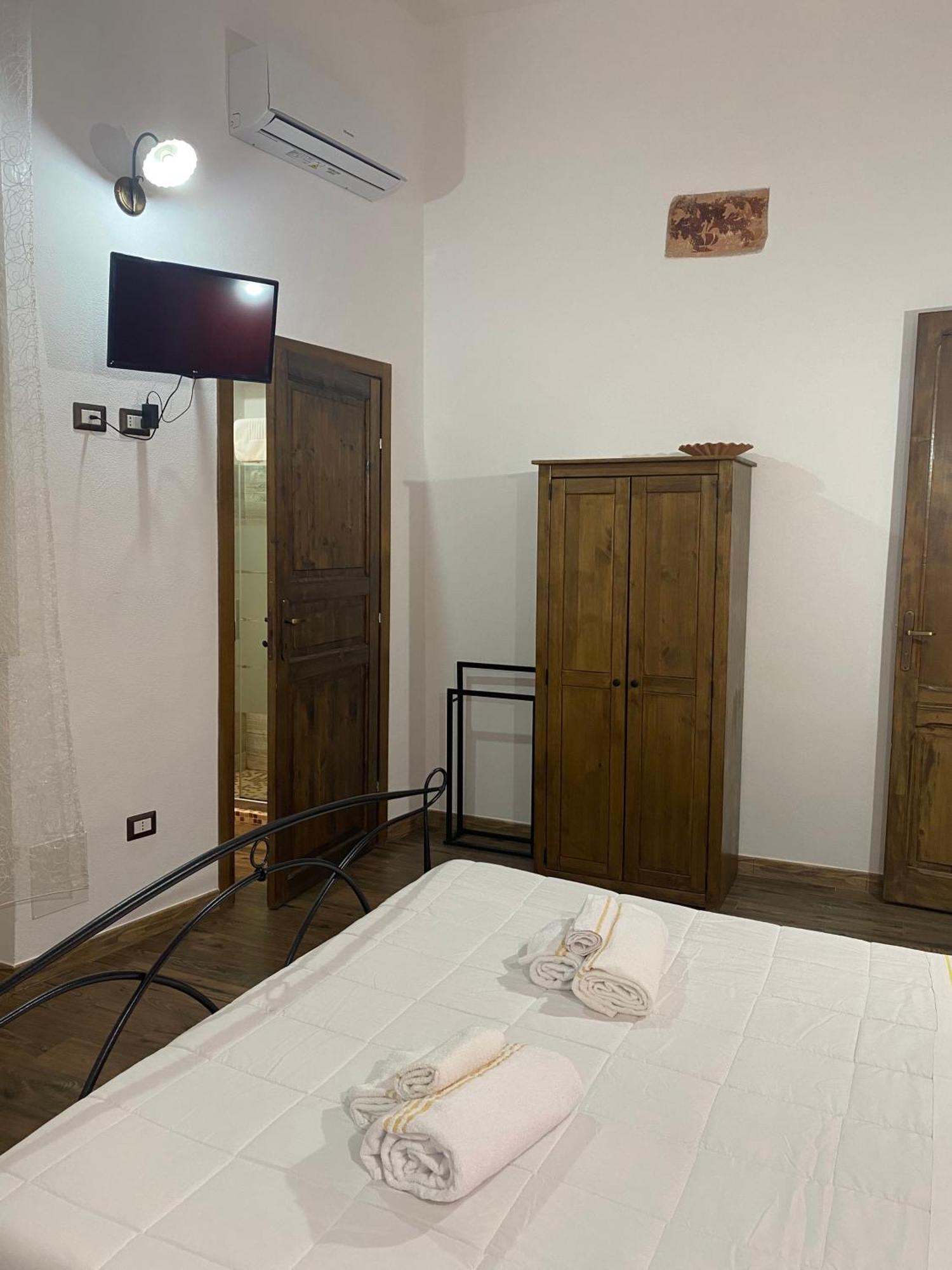 Dani'S House Hotel Cagliari Kültér fotó
