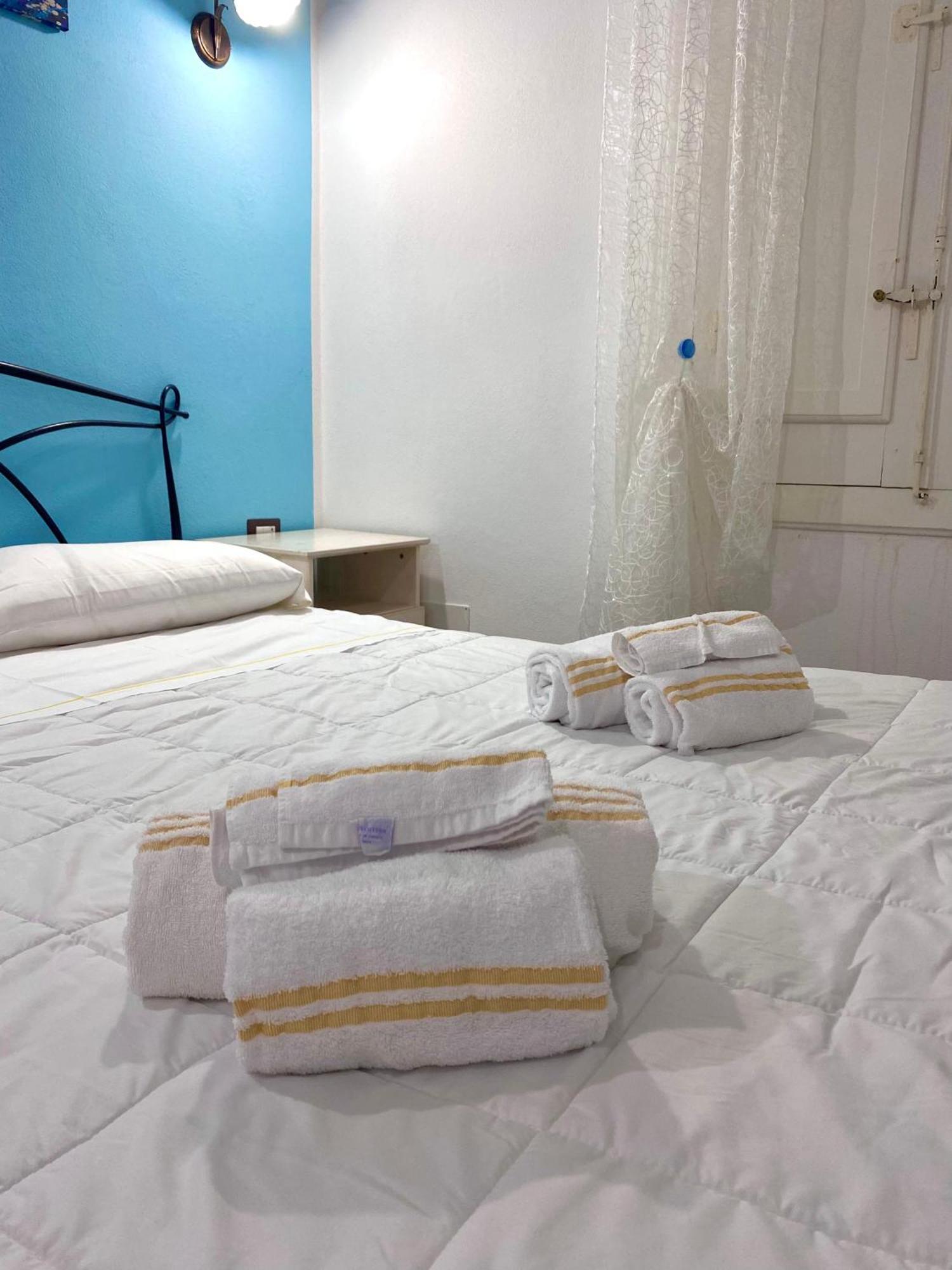 Dani'S House Hotel Cagliari Szoba fotó