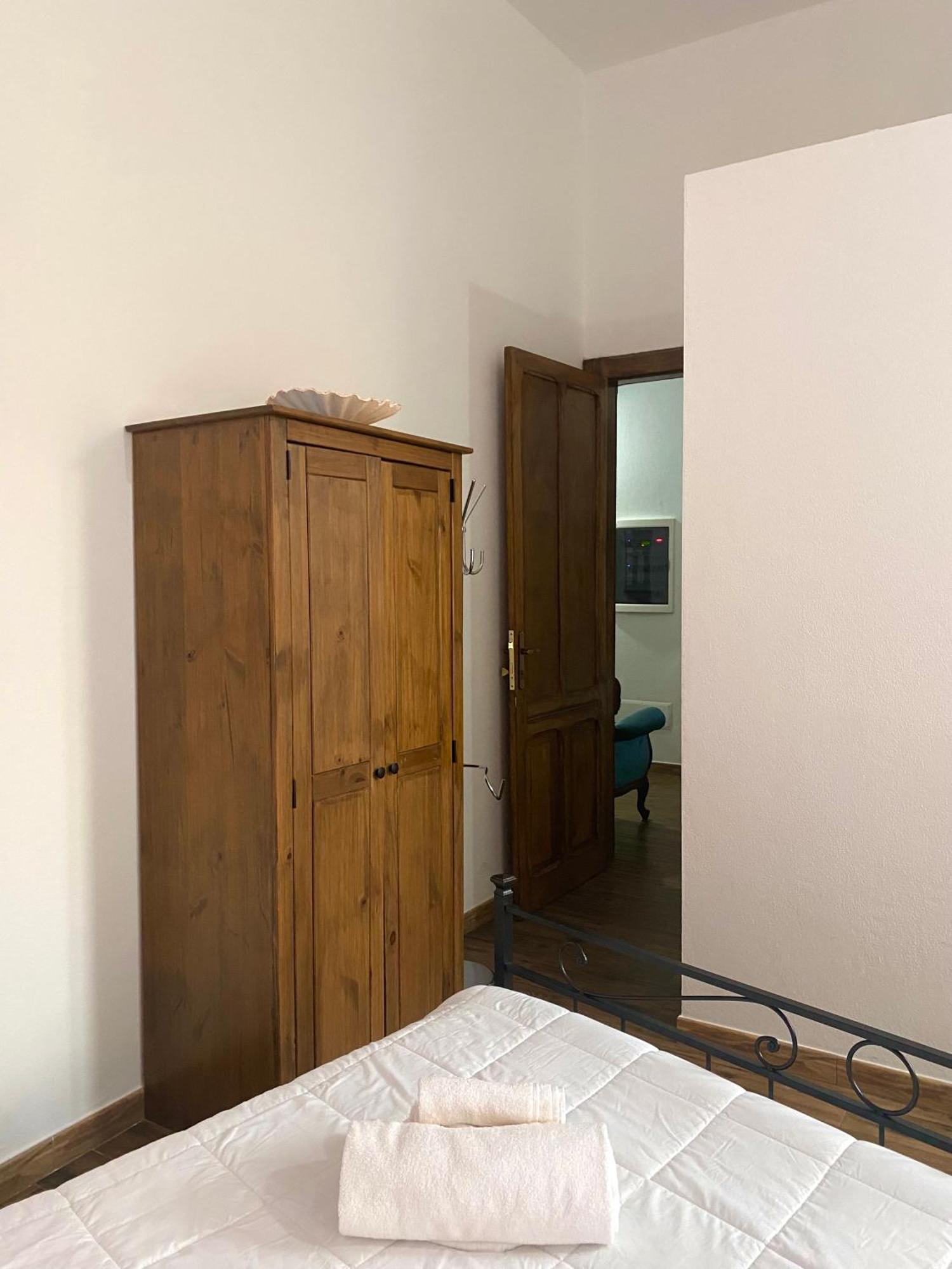 Dani'S House Hotel Cagliari Szoba fotó